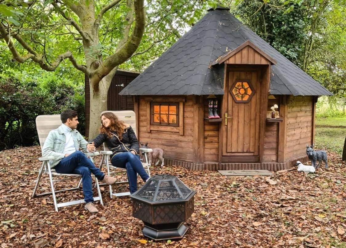 Starry Meadow & Rescued Animal Experiences Villa Great Yarmouth Bagian luar foto